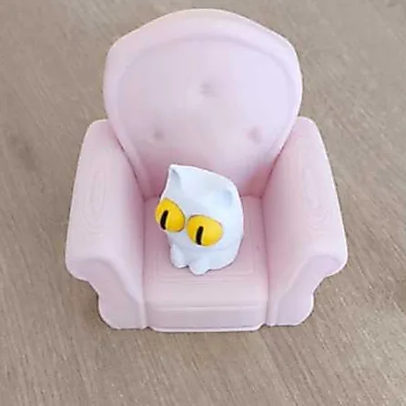 Miniatura Gato na Poltrona Varias Cores - Impressão 3D | Decoração Geek ou Presente Criativo